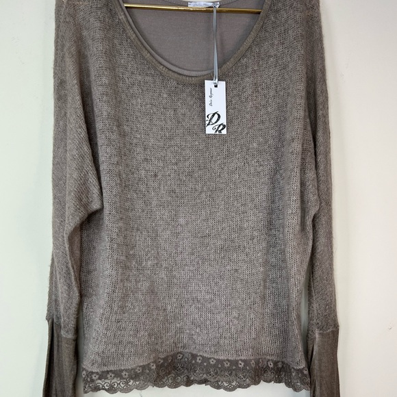 Dolce Ragazza Knit top with built in tank NWT, Medium - Picture 2 of 6